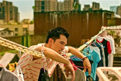 我的爸爸是个同性恋,他死后把钱都留给了男朋友 我的爸爸是个同性恋,他死后把钱都留给了男朋友