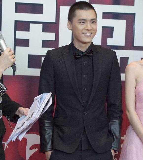 只需一招验证你们男神是真帅假帅 只需一招验证你们男神是真帅假帅