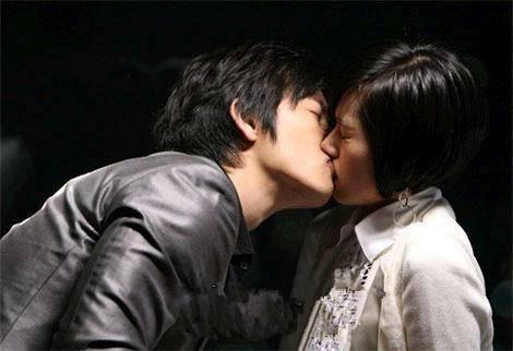 身高188韩美混血,凭《魔女幼熙》爆红,他被称为韩剧最帅男主 身高188韩美混血,凭《魔女幼熙》爆红,他被称为韩剧最帅男主