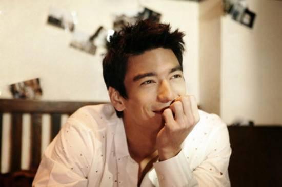 身高188韩美混血,凭《魔女幼熙》爆红,他被称为韩剧最帅男主 身高188韩美混血,凭《魔女幼熙》爆红,他被称为韩剧最帅男主