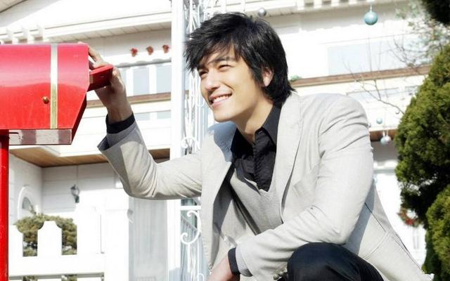 身高188韩美混血,凭《魔女幼熙》爆红,他被称为韩剧最帅男主 身高188韩美混血,凭《魔女幼熙》爆红,他被称为韩剧最帅男主