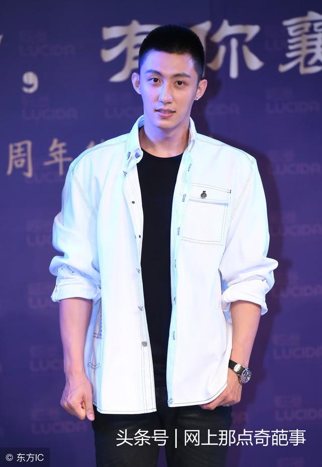 《上瘾》由黄景瑜许魏洲等人主演的青春励志网络剧 《上瘾》由黄景瑜许魏洲等人主演的青春励志网络剧