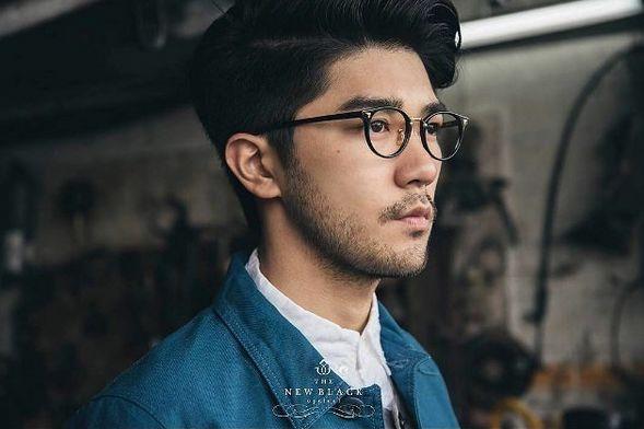 香港多才多艺男生下海做艺人,一脸胡渣准备逆袭上位? 香港多才多艺男生下海做艺人,一脸胡渣准备逆袭上位?