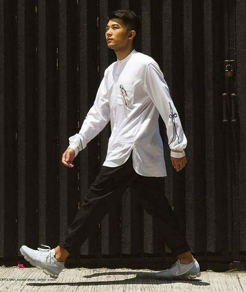 香港多才多艺男生下海做艺人,一脸胡渣准备逆袭上位? 香港多才多艺男生下海做艺人,一脸胡渣准备逆袭上位?