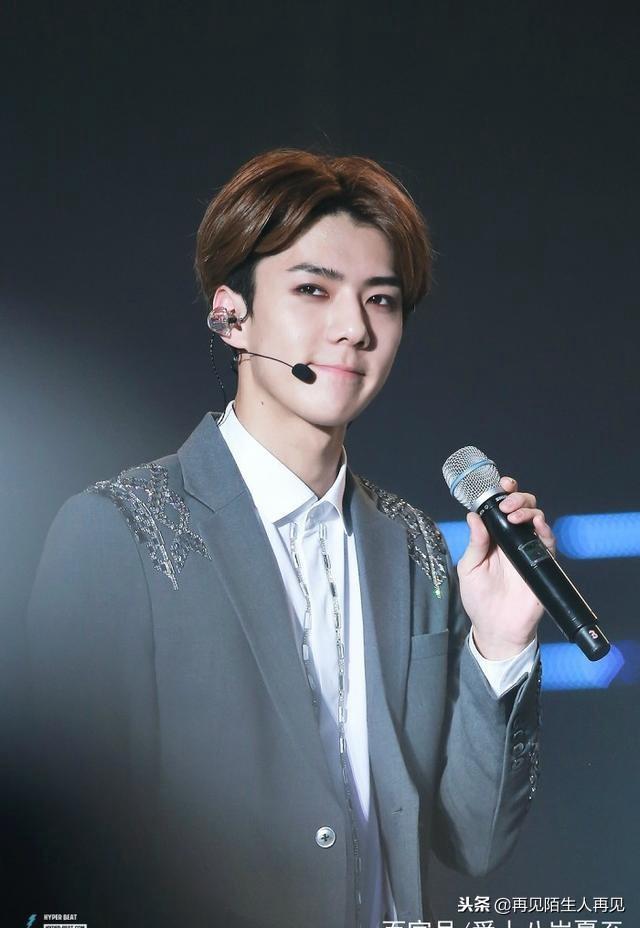 韩国拥有贵族脸的4大男星李敏镐第4,吴世勋第2,第一五官精致 韩国拥有贵族脸的4大男星李敏镐第4,吴世勋第2,第一五官精致