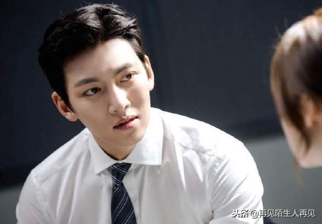 韩国拥有贵族脸的4大男星李敏镐第4,吴世勋第2,第一五官精致 韩国拥有贵族脸的4大男星李敏镐第4,吴世勋第2,第一五官精致