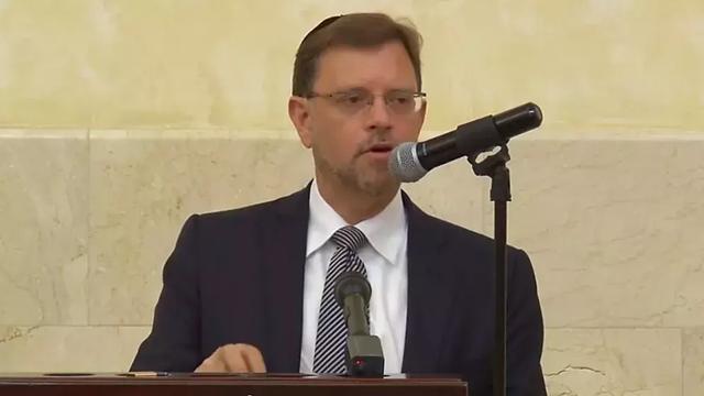 号称能“治好”Gay的医生,私下竟然喜欢同性“交友”? 号称能“治好”Gay的医生,私下竟然喜欢同性“交友”?