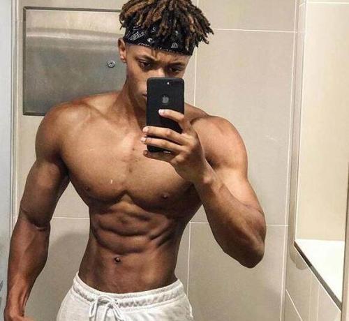 宽肩膀天生的?不,你可以改变这个练出宽肩膀! 宽肩膀天生的?不,你可以改变这个练出宽肩膀!