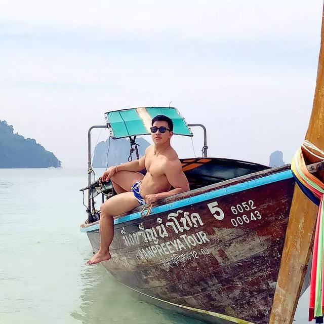 一名来自瑞士的亚裔 一名来自瑞士的亚裔