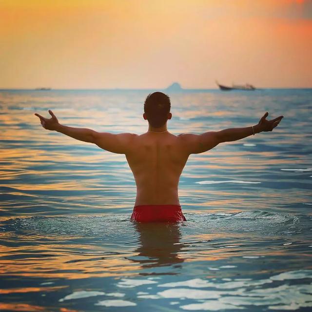 一名来自瑞士的亚裔 一名来自瑞士的亚裔