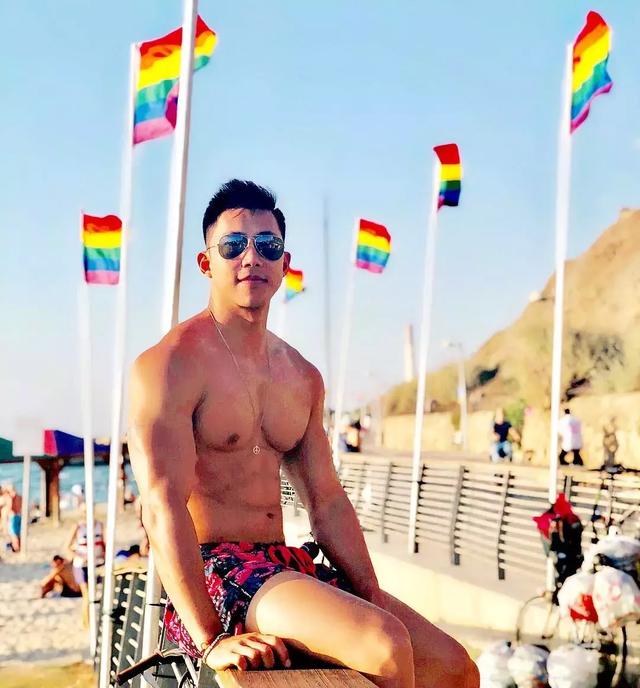 一名来自瑞士的亚裔 一名来自瑞士的亚裔