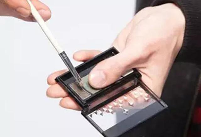 专属男士的修眉教程，简简单单塑造立体帅！