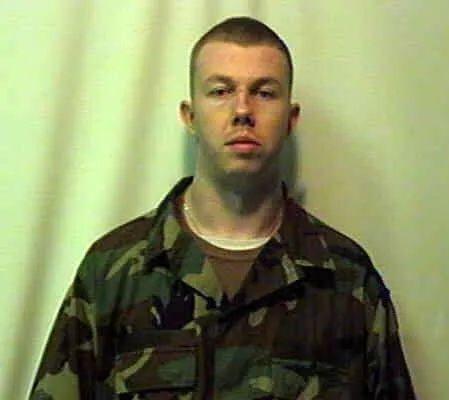 《断臂山》有多唯美,那这部高分同题材电影,就有多残酷 《断臂山》有多唯美,那这部高分同题材电影,就有多残酷