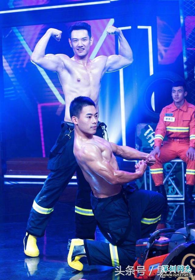 消防兵哥哥雄壮肌肉,带给人民安全感 消防兵哥哥雄壮肌肉,带给人民安全感