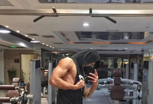 男人,健身前 VS 健身后,被帅到了! 男人,健身前 VS 健身后,被帅到了!