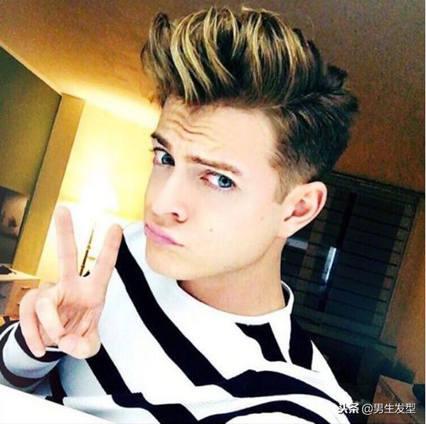 越看越帅的4款男生发型,你还不剪一个? 越看越帅的4款男生发型,你还不剪一个?