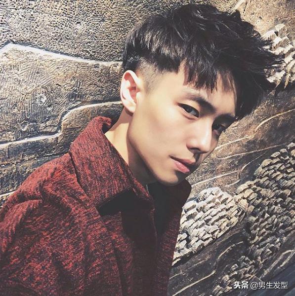 男生剪这4种“短发”才帅气,完美展现颜值,更显潮范! 男生剪这4种“短发”才帅气,完美展现颜值,更显潮范!