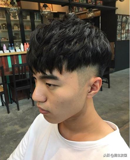 男生剪这4种“短发”才帅气,完美展现颜值,更显潮范! 男生剪这4种“短发”才帅气,完美展现颜值,更显潮范!