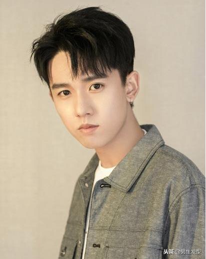 不要油头!适合年轻男生的4款“秋冬发型”你选哪个? 不要油头!适合年轻男生的4款“秋冬发型”你选哪个?