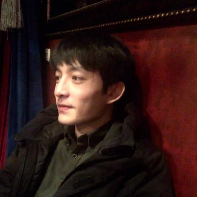 最近很红的92年台湾阳光大男孩,长得像吴彦祖,还有高学历! 最近很红的92年台湾阳光大男孩,长得像吴彦祖,还有高学历!