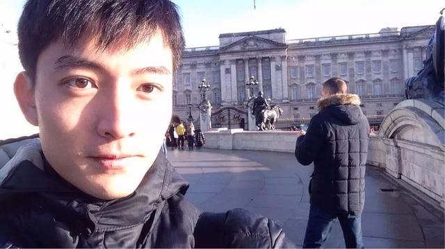 最近很红的92年台湾阳光大男孩,长得像吴彦祖,还有高学历! 最近很红的92年台湾阳光大男孩,长得像吴彦祖,还有高学历!