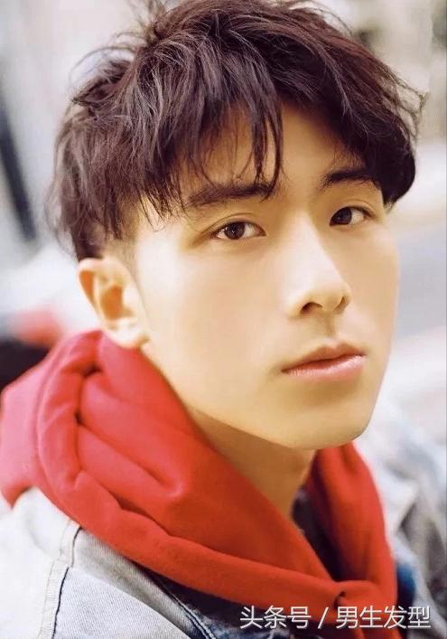 还在剪“寸头”?这3款才是男生2018最新潮流发型! 还在剪“寸头”?这3款才是男生2018最新潮流发型!