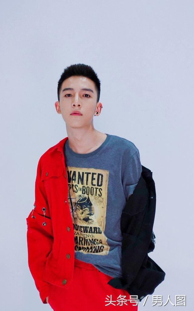 他是鲜嫩小哥哥,嫩的能掐出水来!来一组小哥哥图片 他是鲜嫩小哥哥,嫩的能掐出水来!来一组小哥哥图片