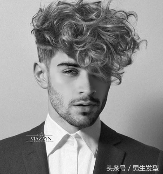 男士发型这样剪才够爷们,又酷又帅气! 男士发型这样剪才够爷们,又酷又帅气!