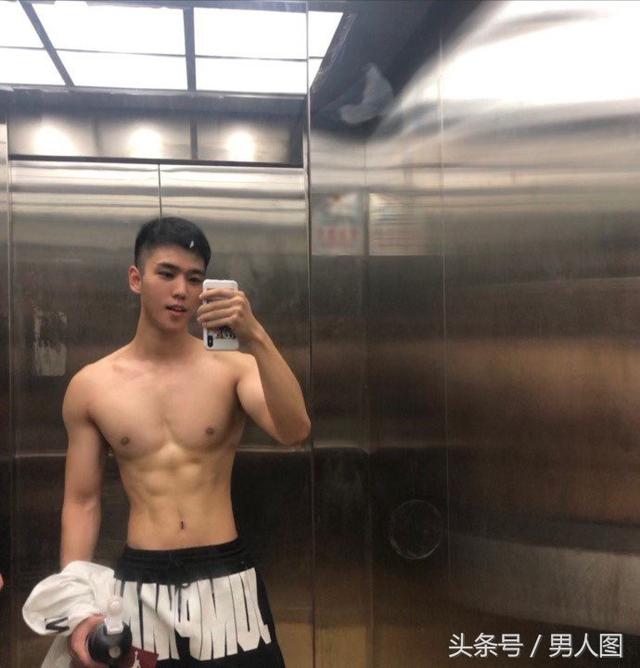 极品小哥哥:受颜攻身身材棒,又是健身达人,赤裸裸的诱惑! 极品小哥哥:受颜攻身身材棒,又是健身达人,赤裸裸的诱惑!