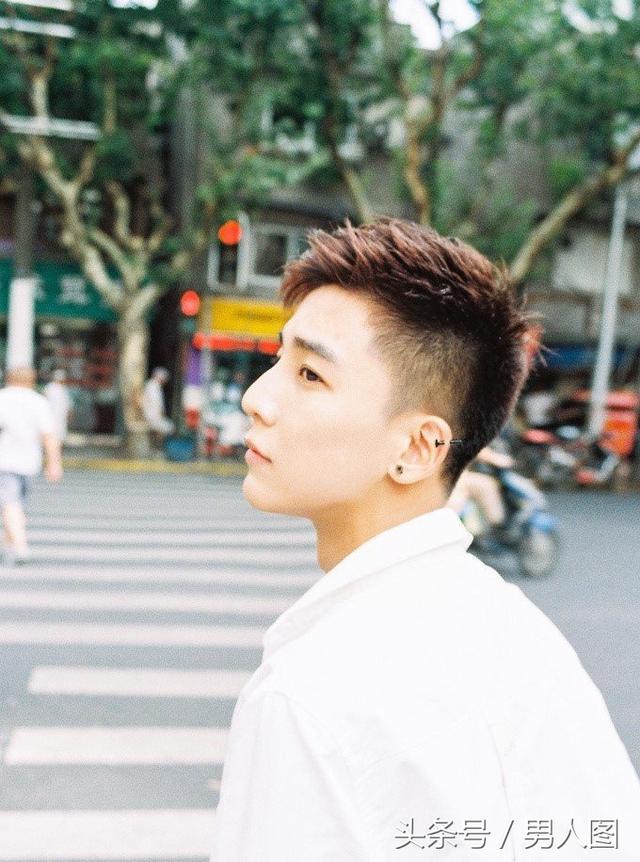 他是鲜嫩小哥哥,嫩的能掐出水来!来一组小哥哥图片 他是鲜嫩小哥哥,嫩的能掐出水来!来一组小哥哥图片