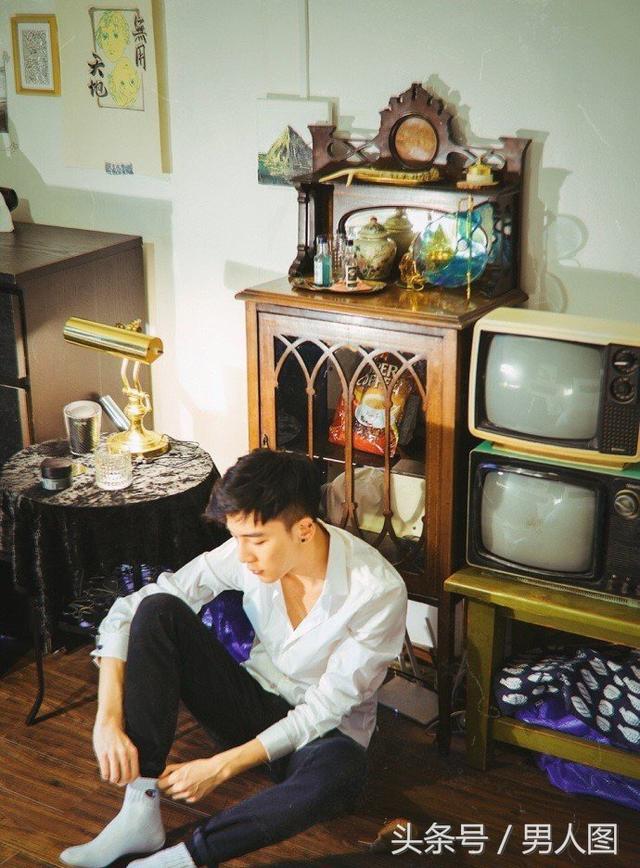 他是鲜嫩小哥哥,嫩的能掐出水来!来一组小哥哥图片 他是鲜嫩小哥哥,嫩的能掐出水来!来一组小哥哥图片