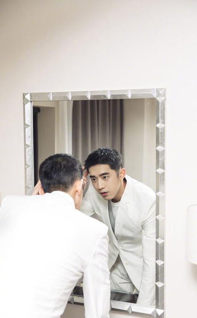 男士护肤小技巧,解决秋冬皮肤问题,你真的了解吗? 男士护肤小技巧,解决秋冬皮肤问题,你真的了解吗?