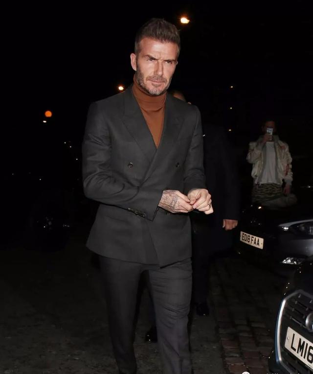 男士穿搭:这个冬天你需要一件高领毛衣 男士穿搭:这个冬天你需要一件高领毛衣