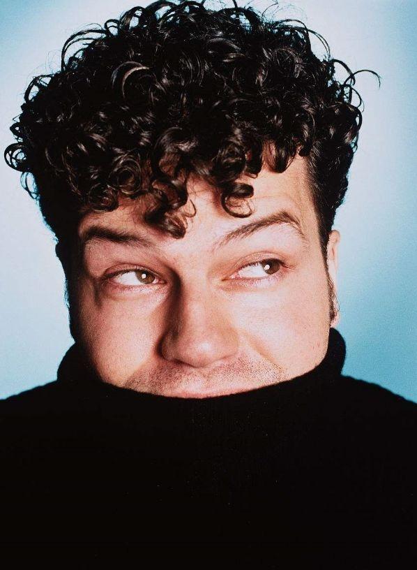 男士穿搭:这个冬天你需要一件高领毛衣 男士穿搭:这个冬天你需要一件高领毛衣