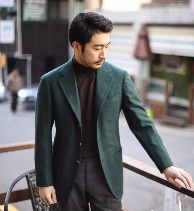 男士穿搭:这个冬天你需要一件高领毛衣 男士穿搭:这个冬天你需要一件高领毛衣