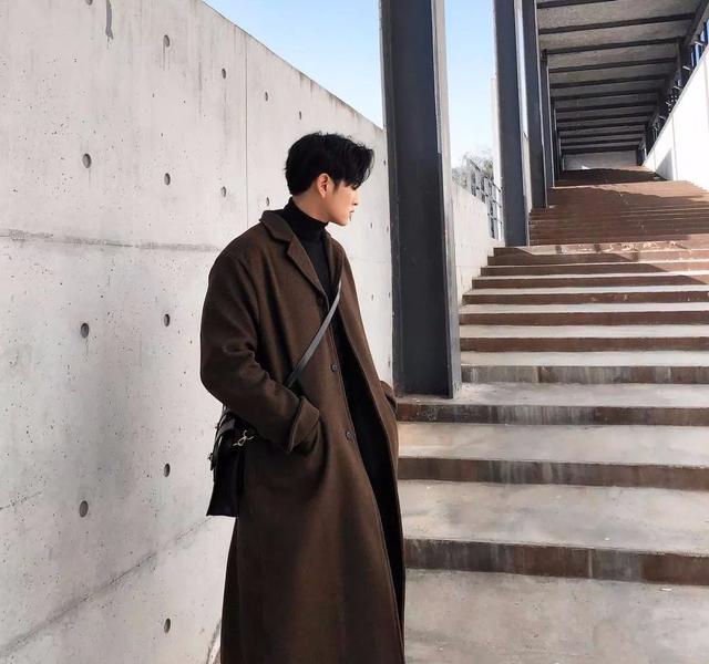 男士穿搭:这个冬天你需要一件高领毛衣 男士穿搭:这个冬天你需要一件高领毛衣