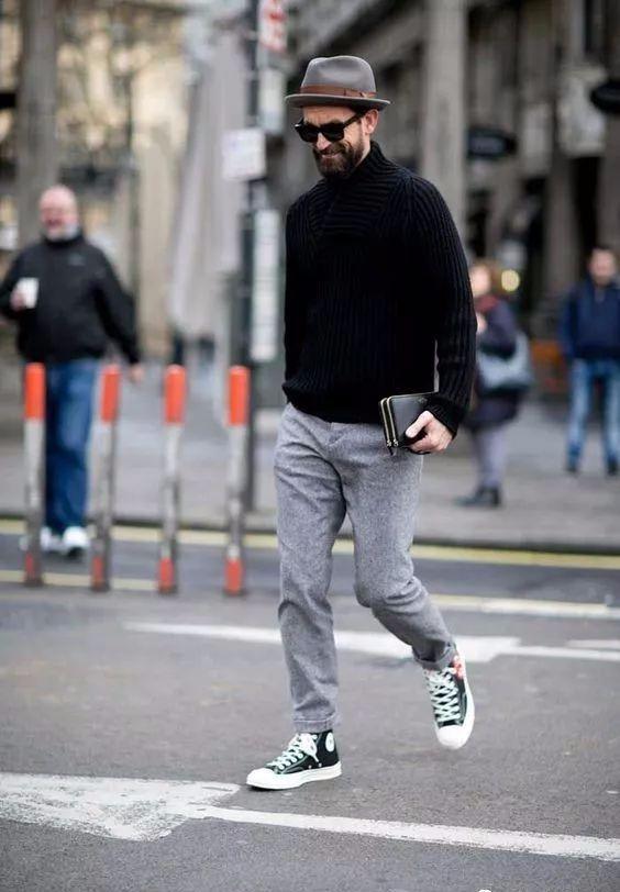 男士穿搭:这个冬天你需要一件高领毛衣 男士穿搭:这个冬天你需要一件高领毛衣