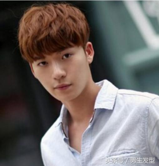 男生身高不够1米7,剪这三款发型很显高! 男生身高不够1米7,剪这三款发型很显高!