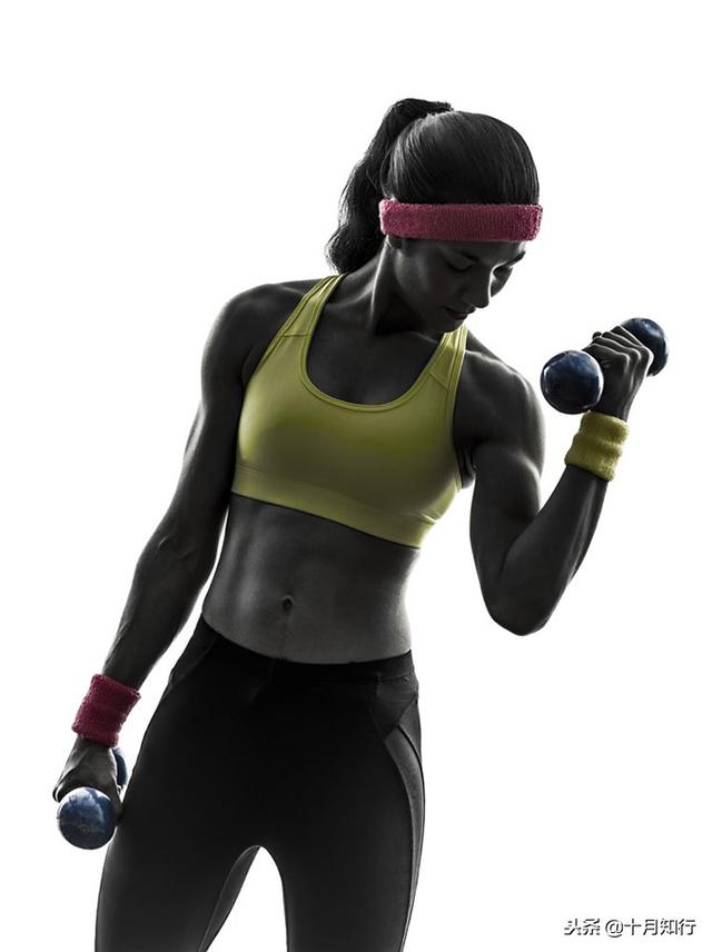 一对哑铃,20个动作,虐遍全身,让你不去健身房练出魔鬼好身材 一对哑铃,20个动作,虐遍全身,让你不去健身房练出魔鬼好身材