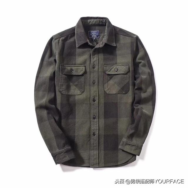 格子衬衫+牛仔裤+工装鞋+复古袜子,这样的工装搭配百看不厌 格子衬衫+牛仔裤+工装鞋+复古袜子,这样的工装搭配百看不厌