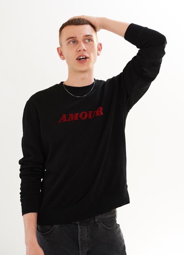 湛蓝的眼睛,犀利的眼神,完美的五官,这个男模值得关注! 湛蓝的眼睛,犀利的眼神,完美的五官,这个男模值得关注!