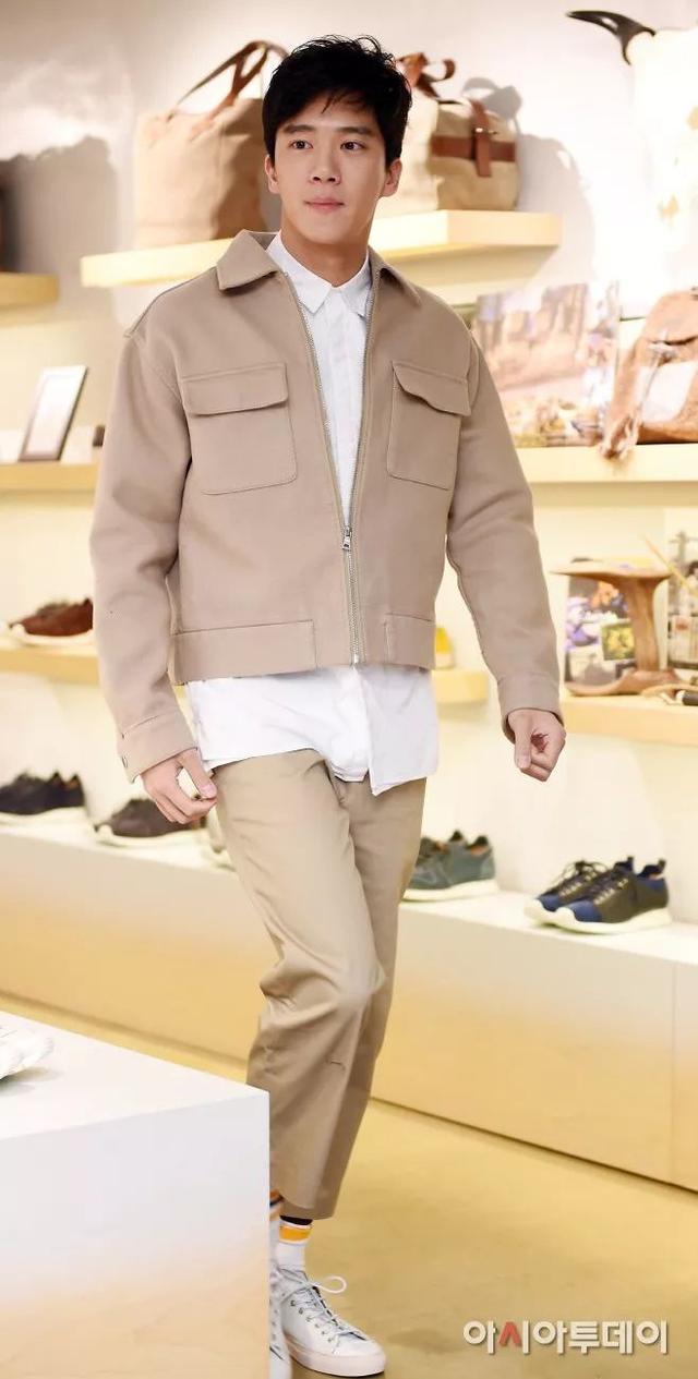 两个非常好看的韩国艺人,怎么就没火呢? 两个非常好看的韩国艺人,怎么就没火呢?