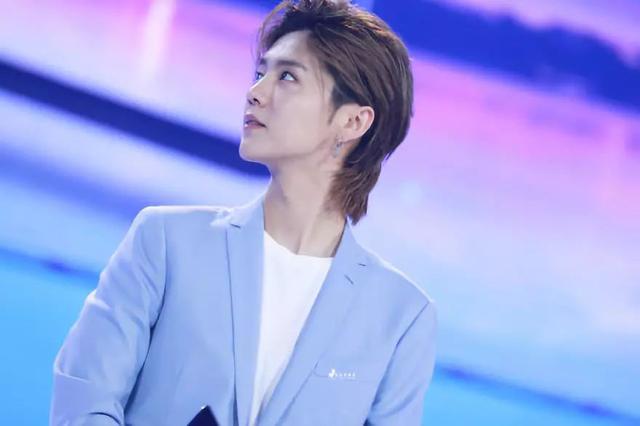 2019最火的发型?非“鲻鱼头”莫属 2019最火的发型?非“鲻鱼头”莫属