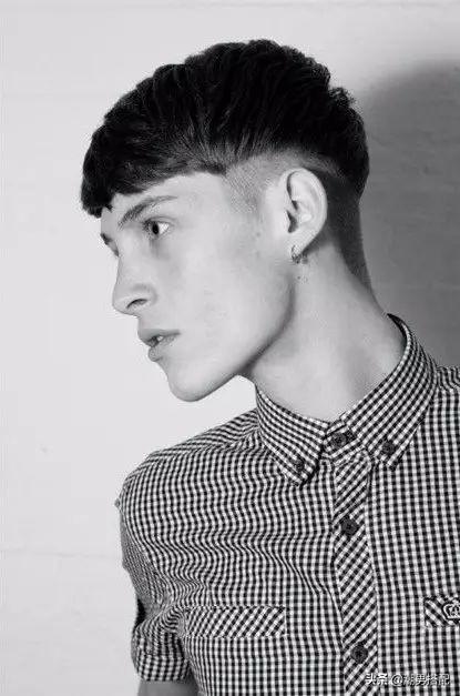 男生秋冬弄什么短发发型?才能让姑娘看了走不动步 男生秋冬弄什么短发发型?才能让姑娘看了走不动步