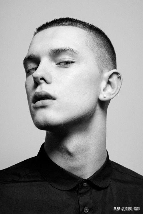 秋冬男生弄什么发型好看?这几款发型随便剪一个都很帅! 秋冬男生弄什么发型好看?这几款发型随便剪一个都很帅!