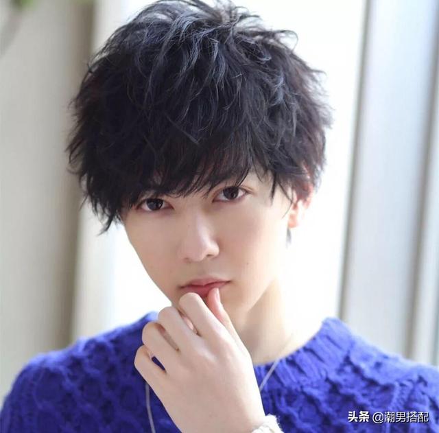 男生日系清新发型推荐,文艺范十足! 男生日系清新发型推荐,文艺范十足!