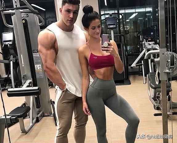 21岁小伙子健身后拥有巨臂,他还有个特殊的凹腹技能 21岁小伙子健身后拥有巨臂,他还有个特殊的凹腹技能