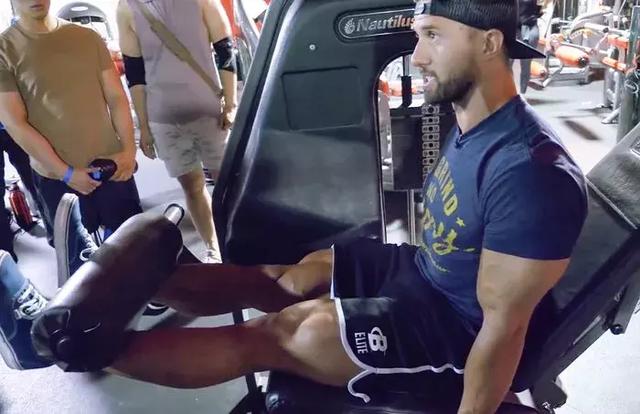 健身增肌是不是吃的蛋白质越多越好? 健身增肌是不是吃的蛋白质越多越好?