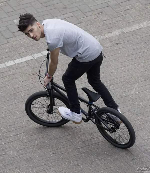 外媒评2018年全球最帅十大型男 “美队”果然魅力无穷 外媒评2018年全球最帅十大型男 “美队”果然魅力无穷