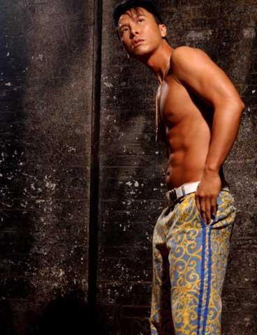 甄子丹肌肉图片,甄子丹肌肉训练照片 甄子丹肌肉图片,甄子丹肌肉训练照片